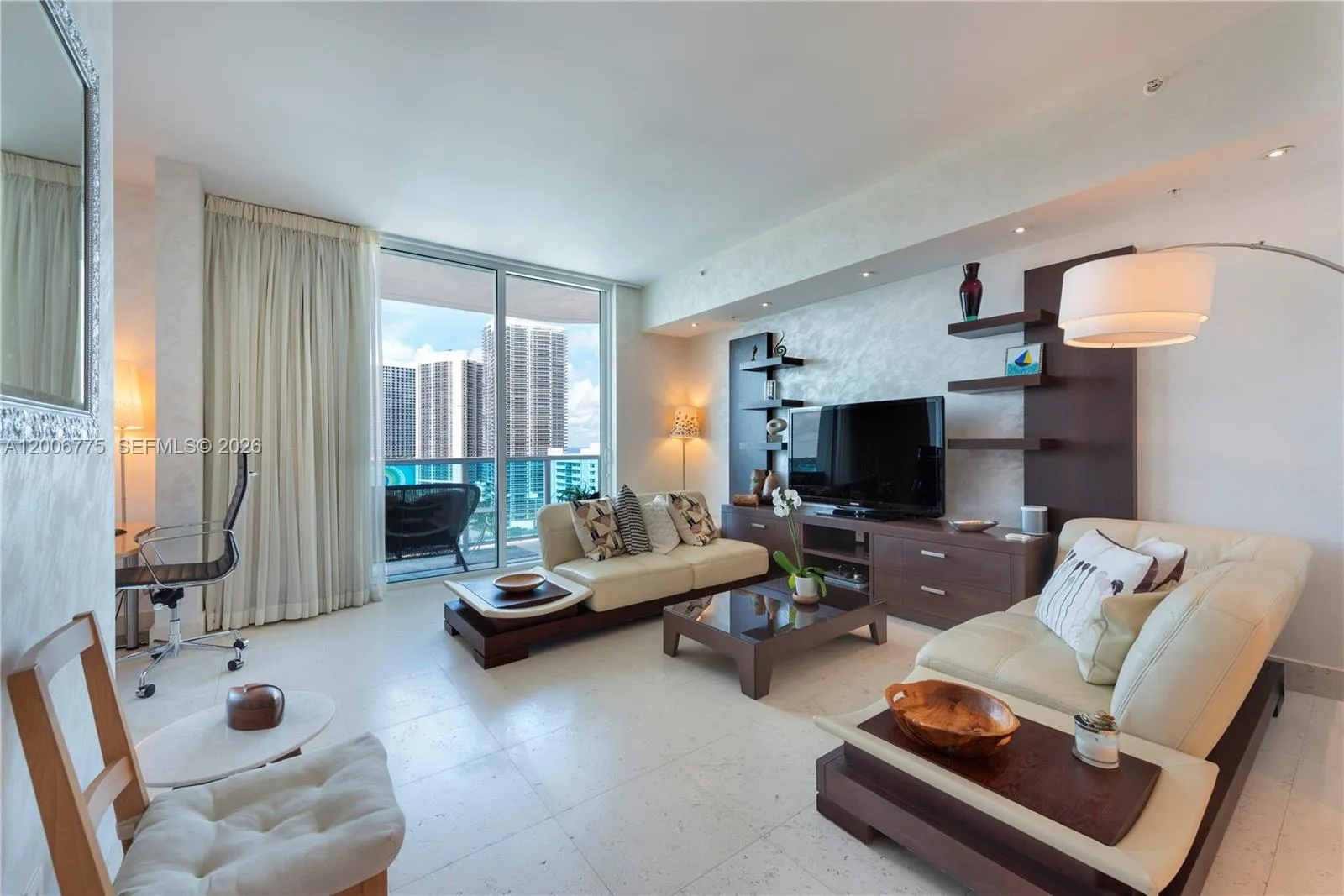 1945 S Ocean Dr # 1812, Hallandale Beach FL 33009