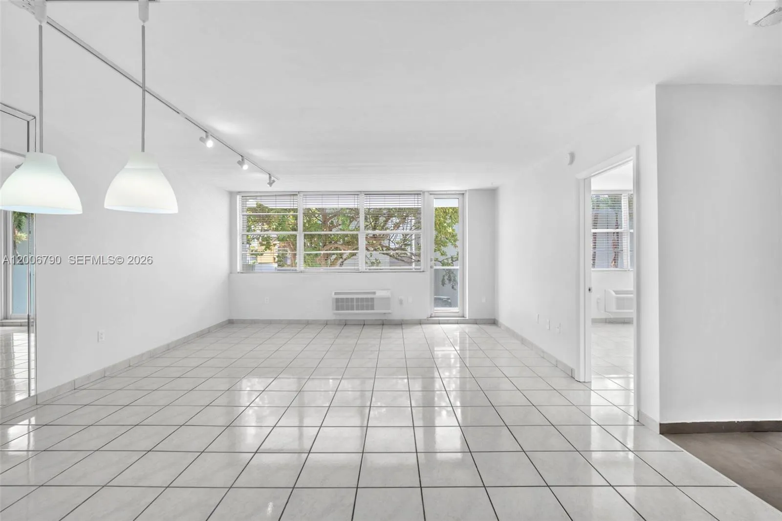 5313 Collins Ave # 204, Miami Beach FL 33140