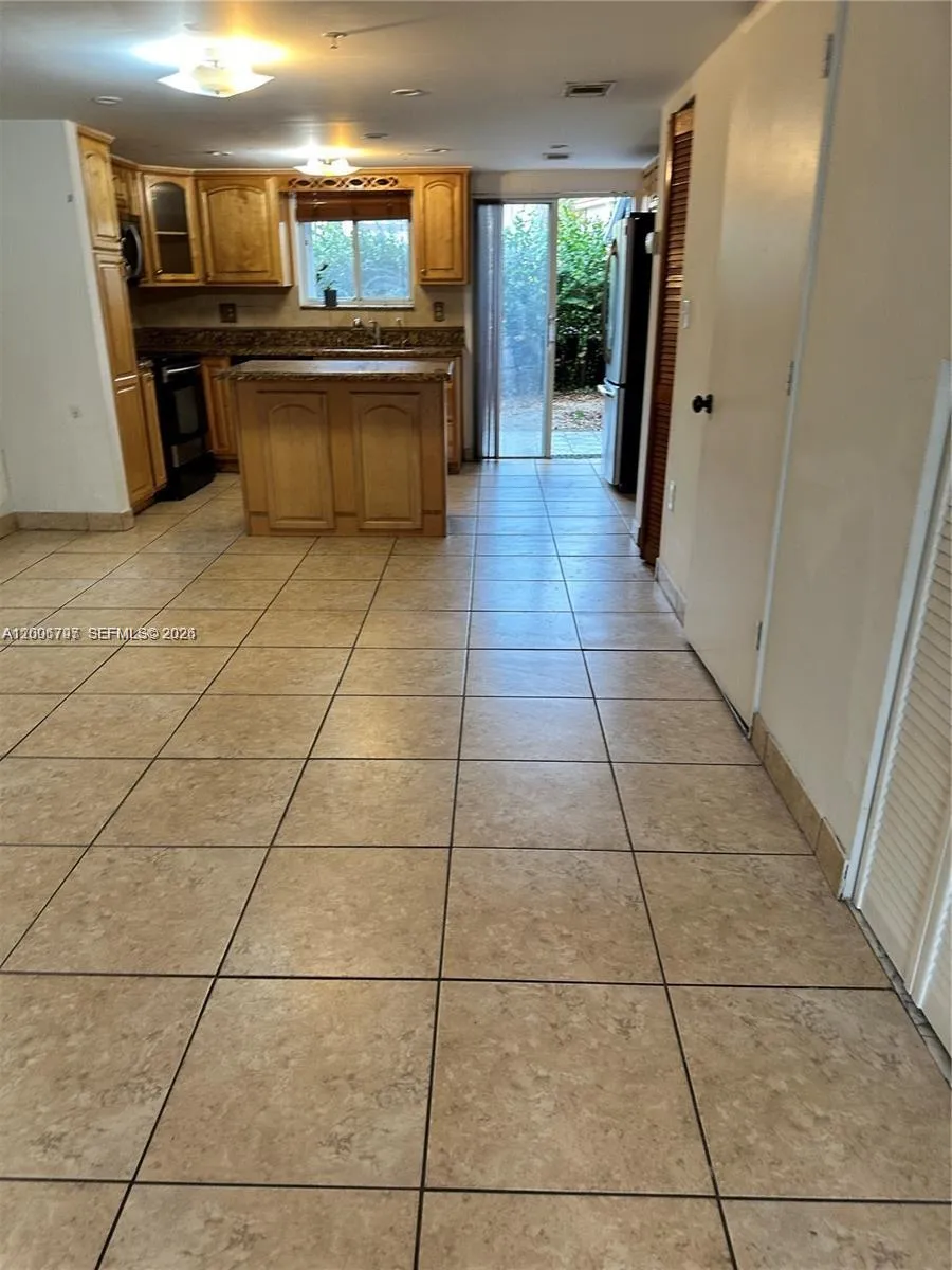 551 NW 82nd Ave # 502, Miami FL 33126