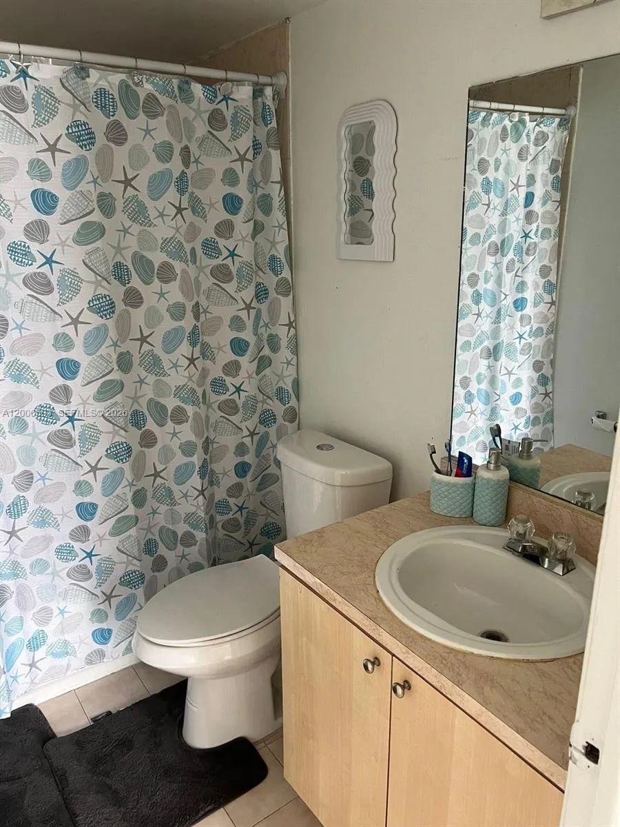 7125 NW 186th St # B502, Hialeah FL 33015