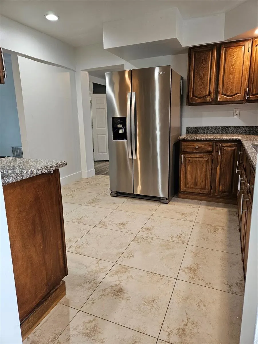 10050 Broad Channel Dr, Cutler Bay FL 33157