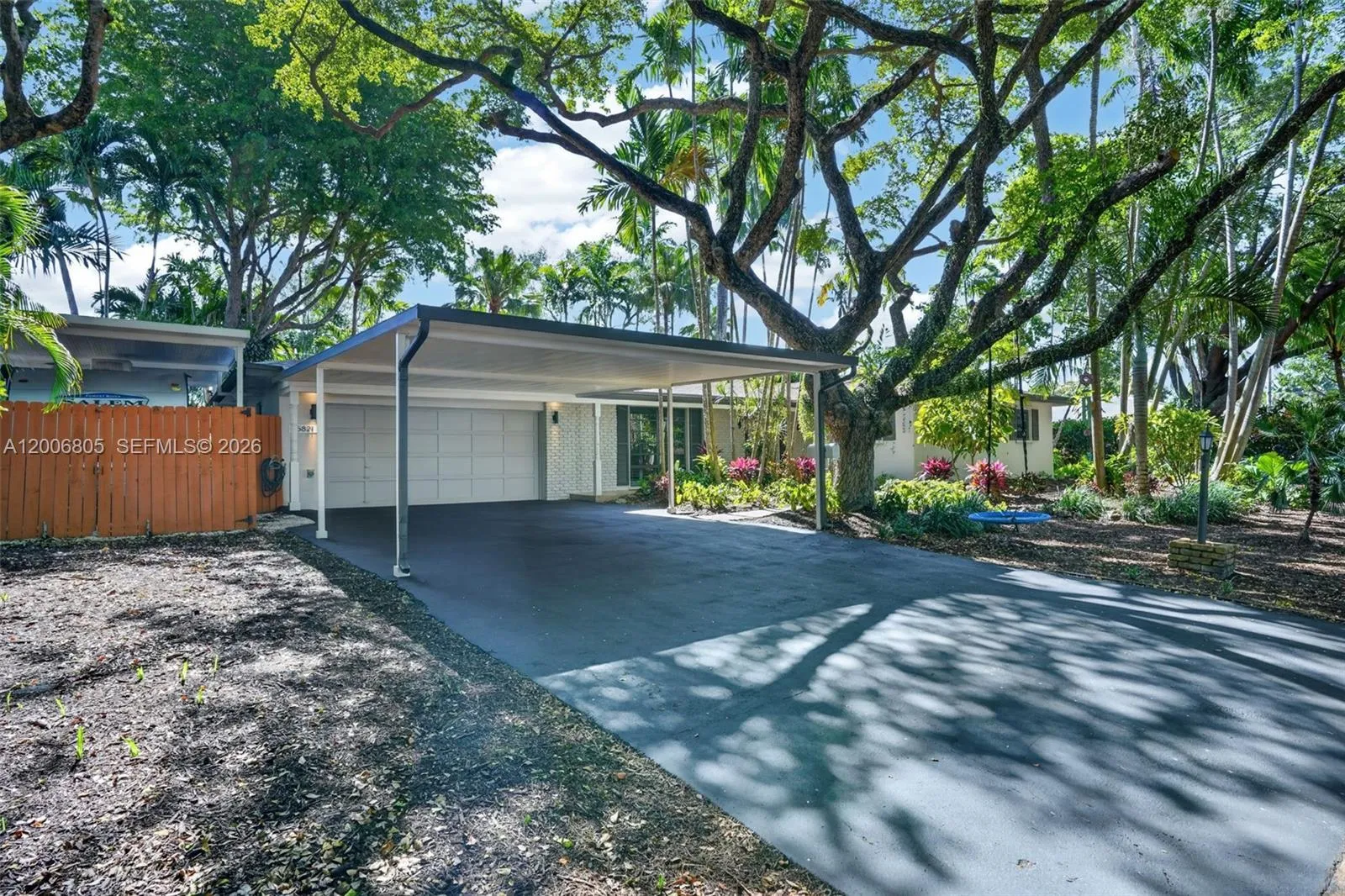 15821 SW 86th Ave, Palmetto Bay FL 33157