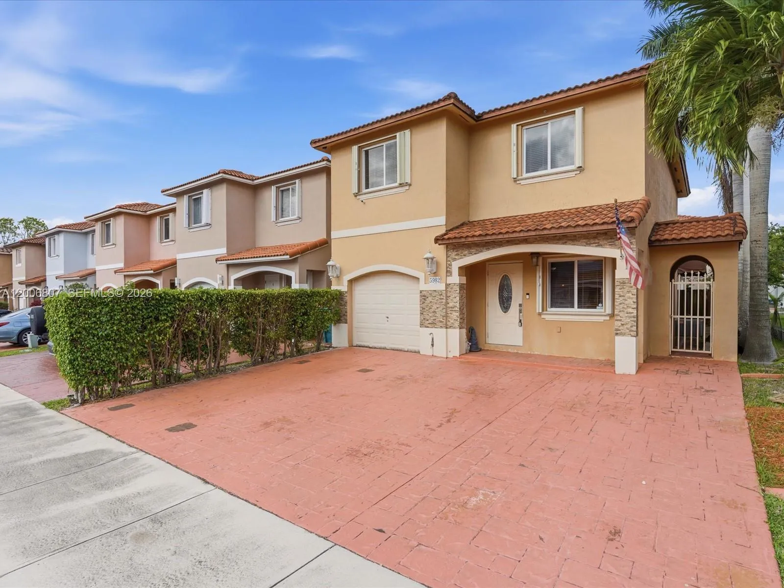 5982 SW 162nd Ct, Miami FL 33193