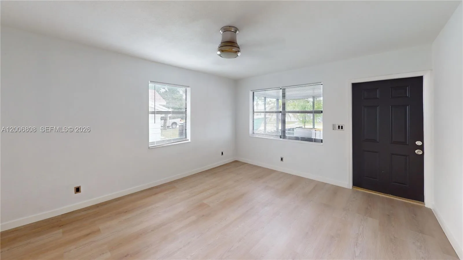 2211 Cleveland St, Hollywood FL 33020