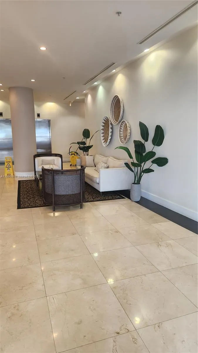 2200 NE 4th Ave # 803, Miami FL 33137