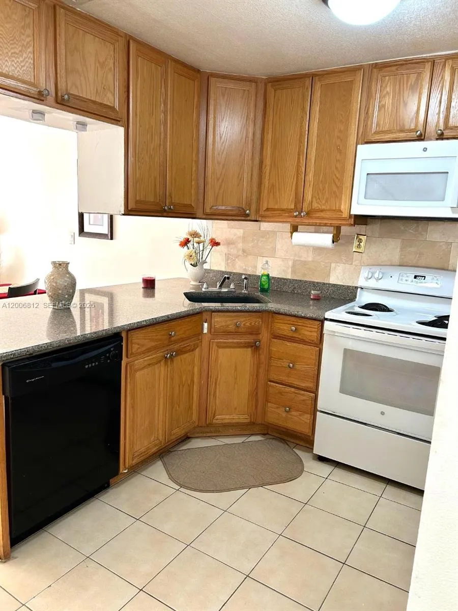 15385 S Dixie Hwy # 22, Palmetto Bay FL 33157