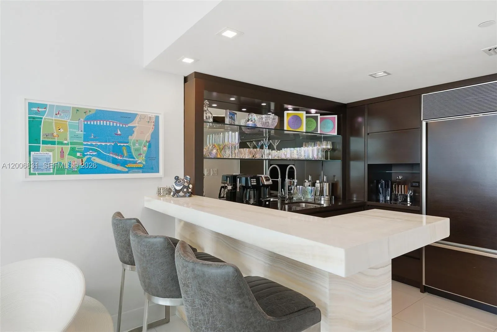 6801 Collins Ave, Miami Beach FL 33141