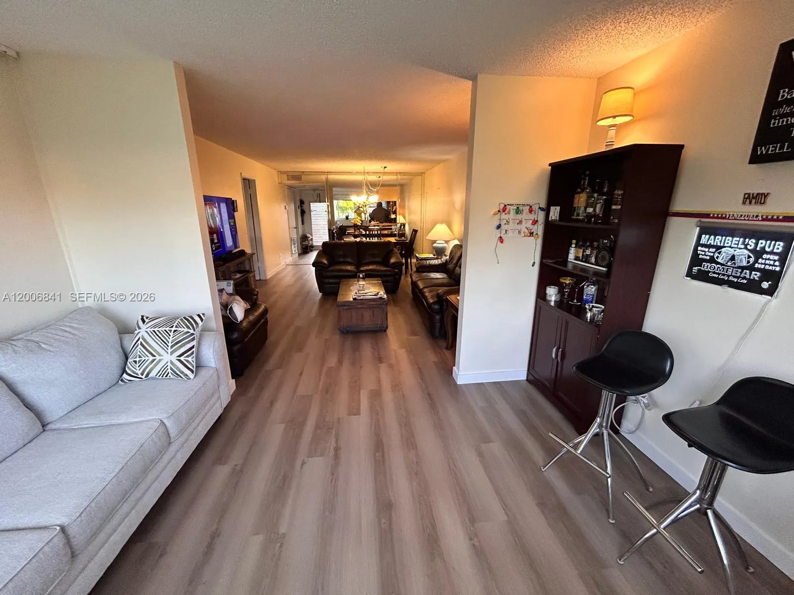 1 bedroom 1 bath for sale at 9801 Sunrise Lakes Blvd # 208, Sunrise FL 33322