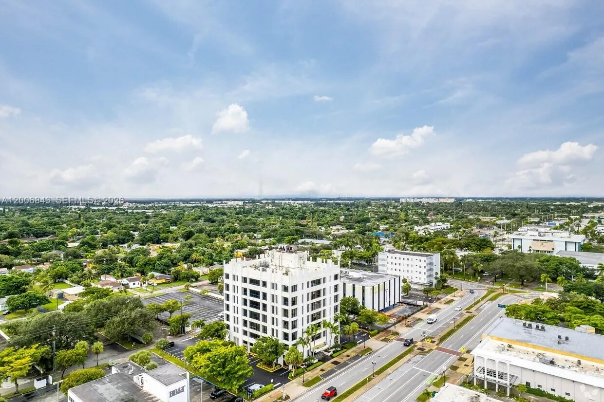 2450 Hollywood Blvd, Hollywood FL 33020