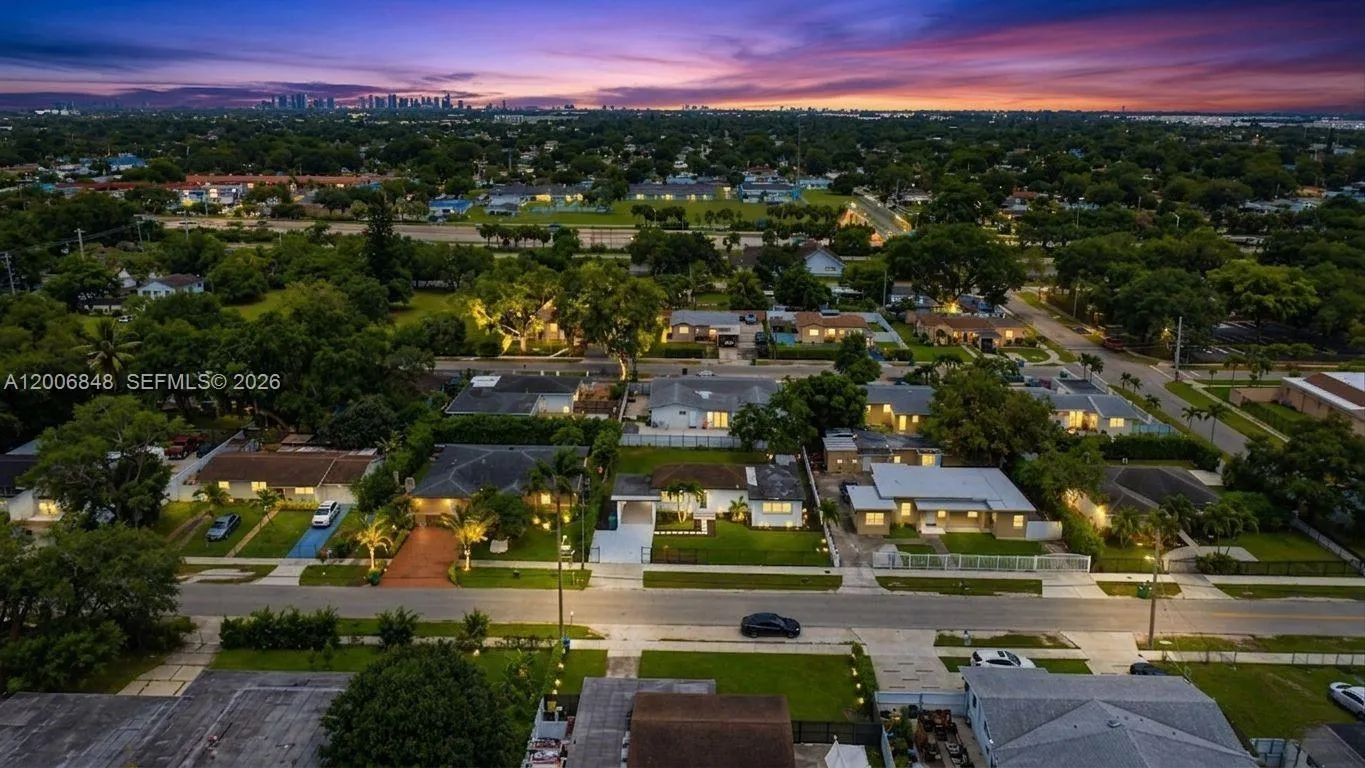 2870 NW 169th Ter, Miami Gardens FL 33056