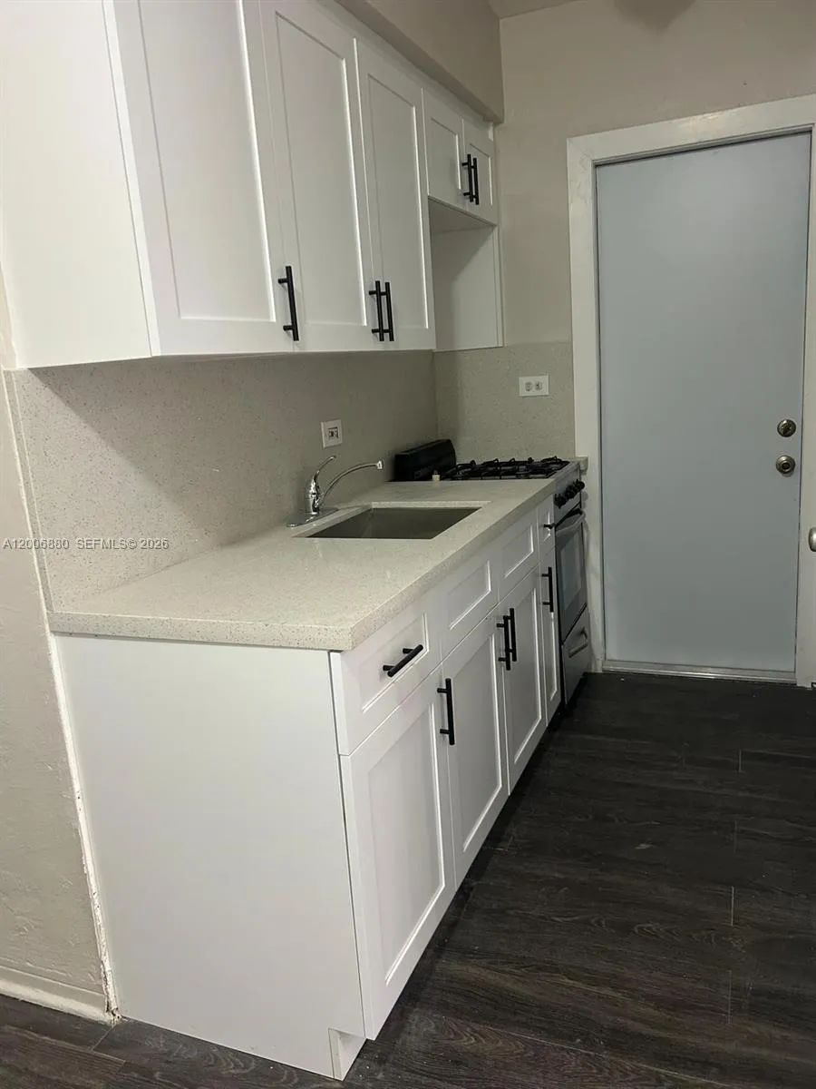 1743 NW 15th St # 1743, Miami FL 33125