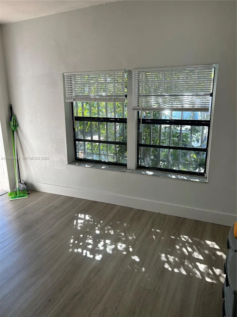 1631 NW 29th Ave # 2, Miami FL 33125