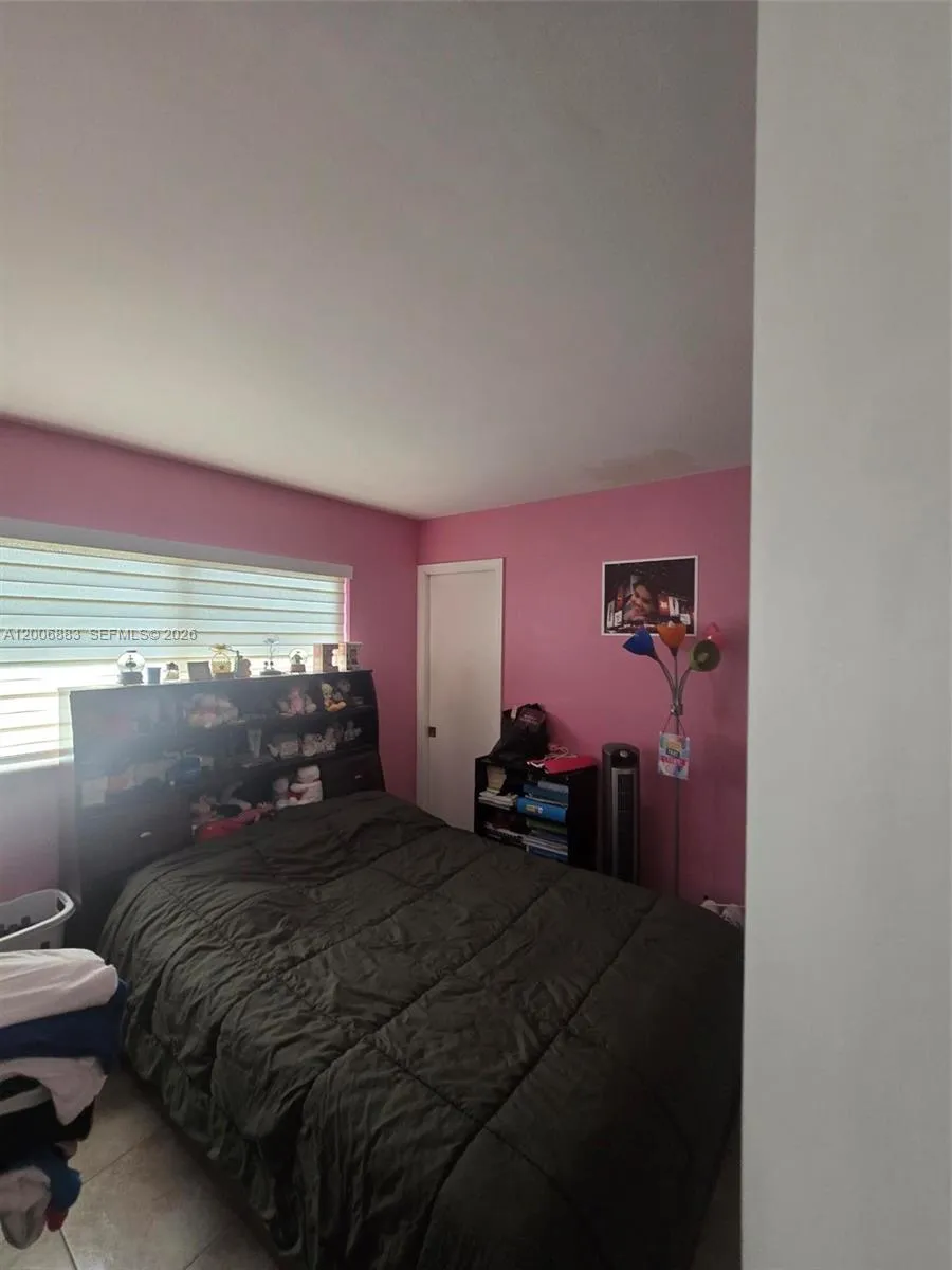 10106 SW 20th St, Miami FL 33165