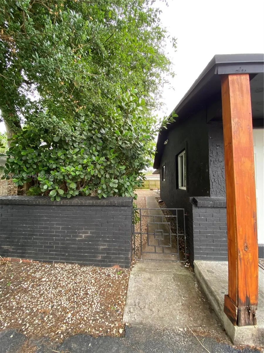 6132 SW 39th St # R, Miramar FL 33023