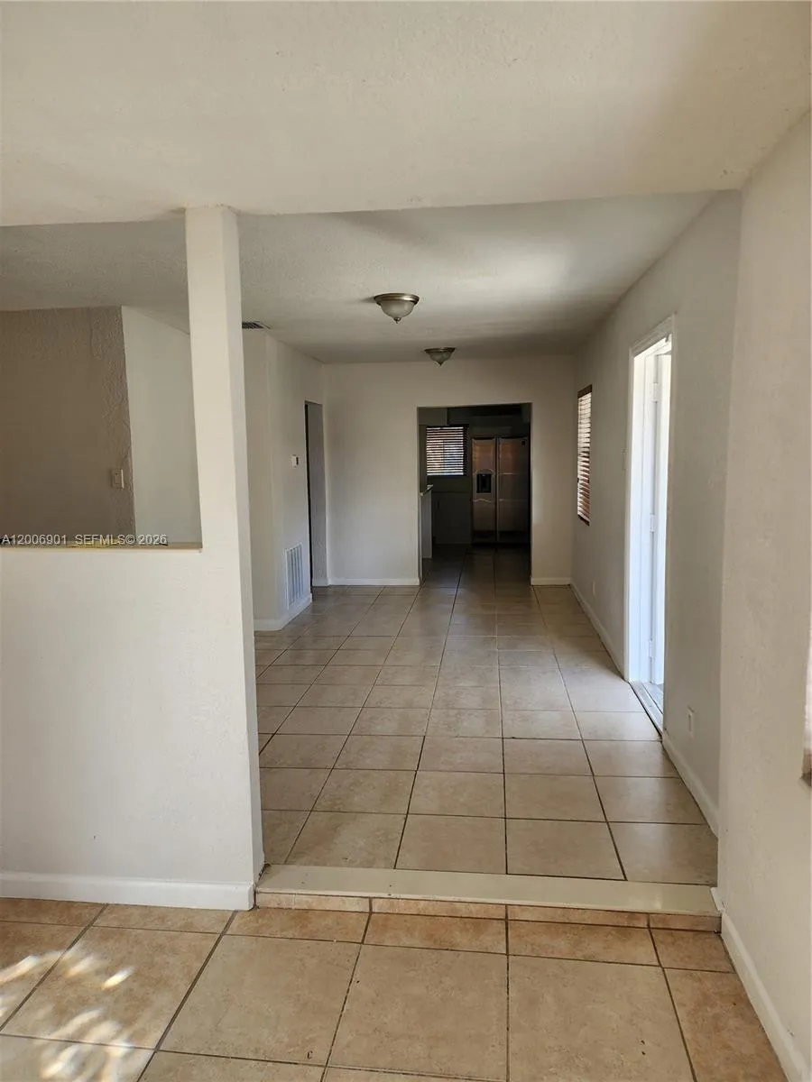 2837 NW 9th Ct, Fort Lauderdale FL 33311