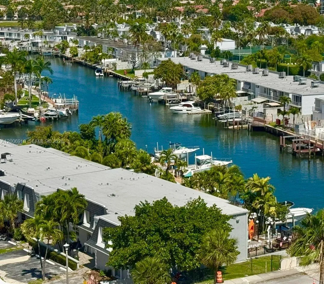 2500 Parkview Dr # 1210, Hallandale Beach FL 33009