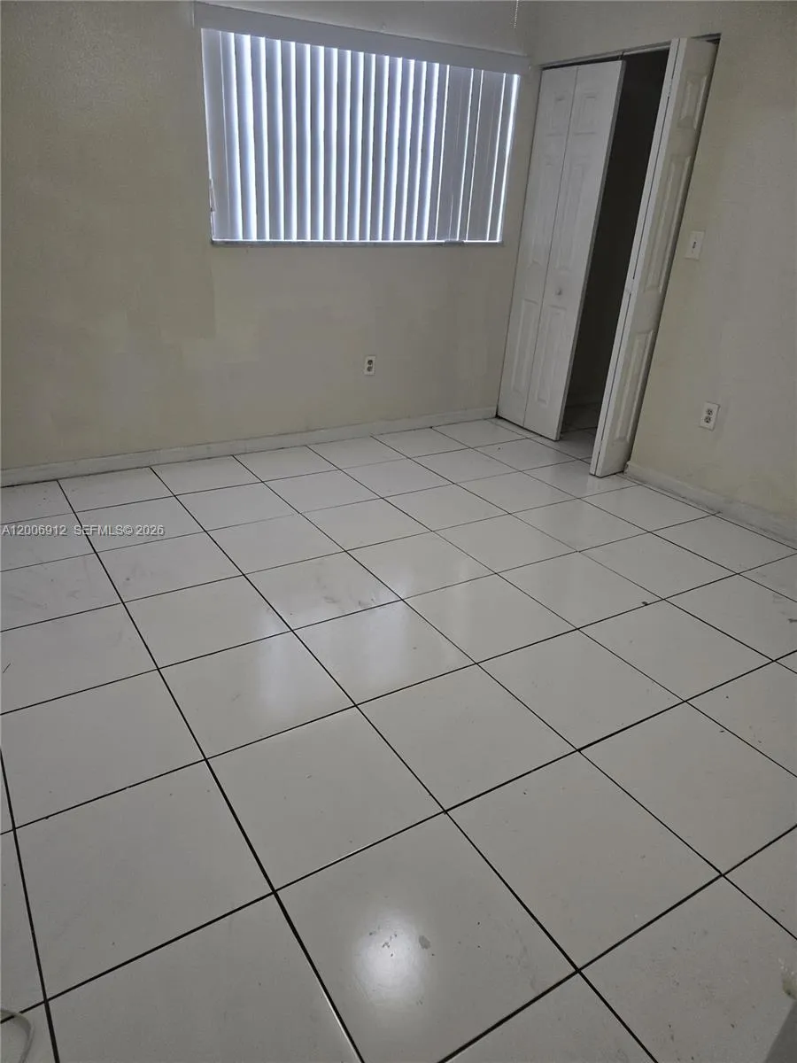 5100 SW 41st St # 108, Pembroke Park FL 33023