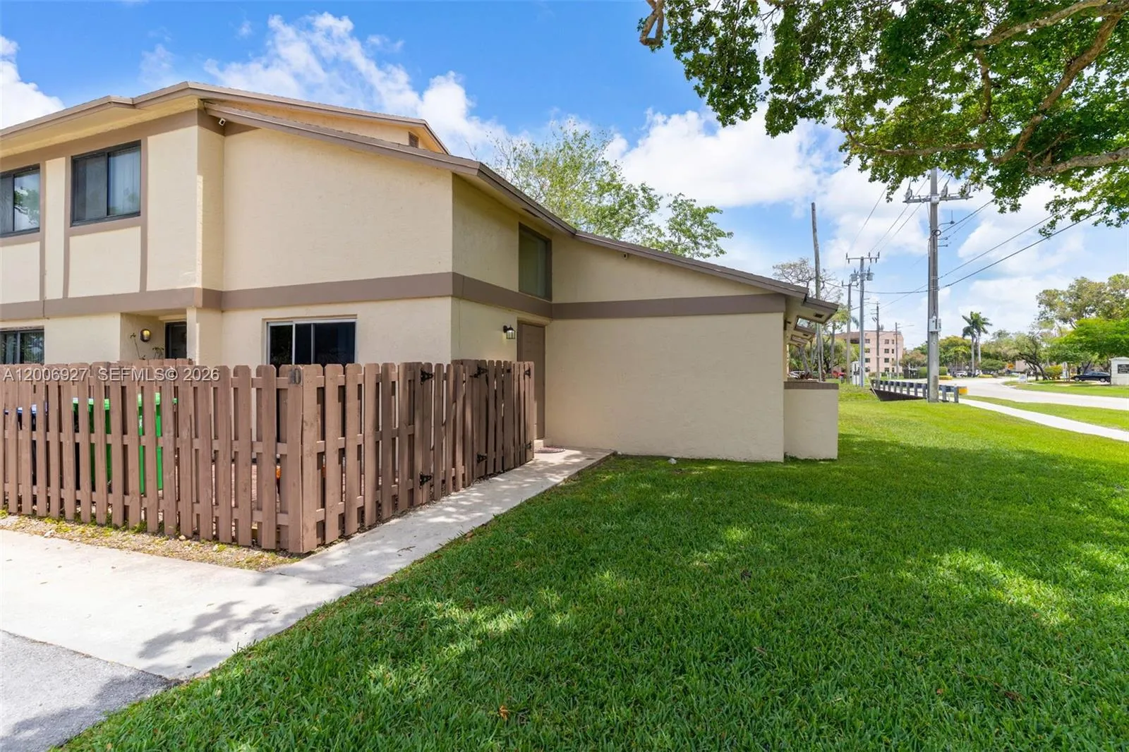 2950 NW 106th ave # 10, Sunrise FL 33322