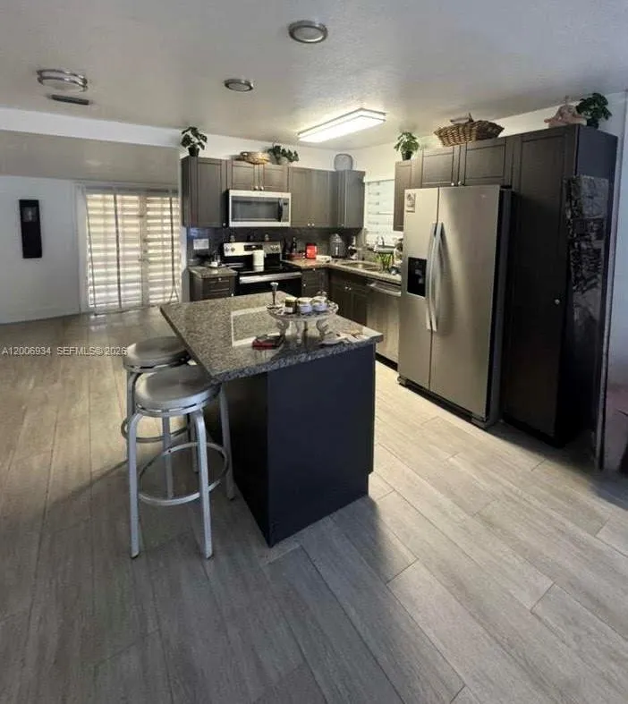 18 NW 57th St, Miami FL 33127