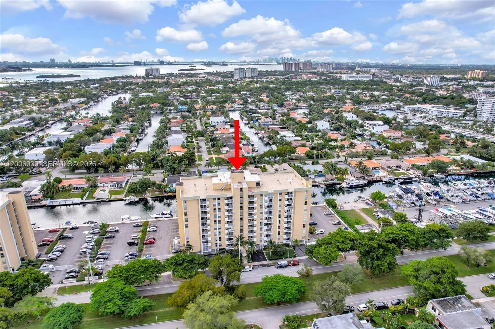 2000 NE 135th St # 411, North Miami FL 33181