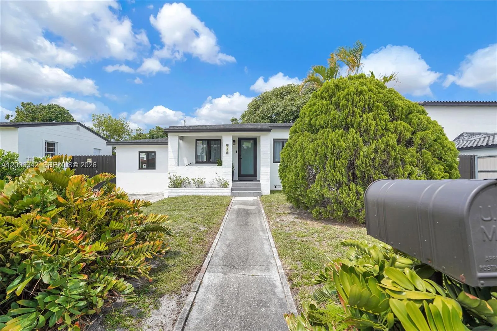 335 W 60th St, Hialeah FL 33012