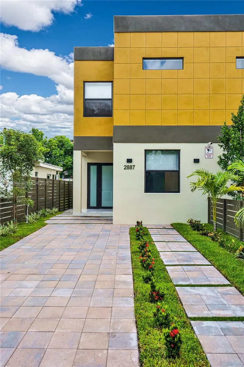 2887 SW 33rd Ave # 2887, Miami FL 33133