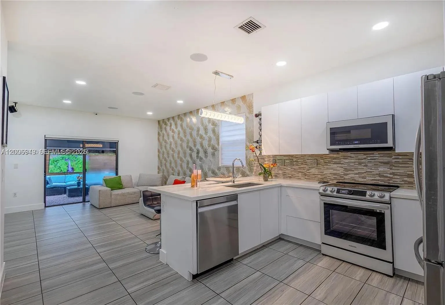 8805 NW 103rd Pl # 1, Doral FL 33178