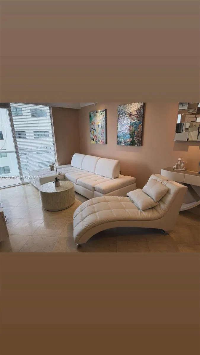 6365 Collins Ave # 906, Miami Beach FL 33141