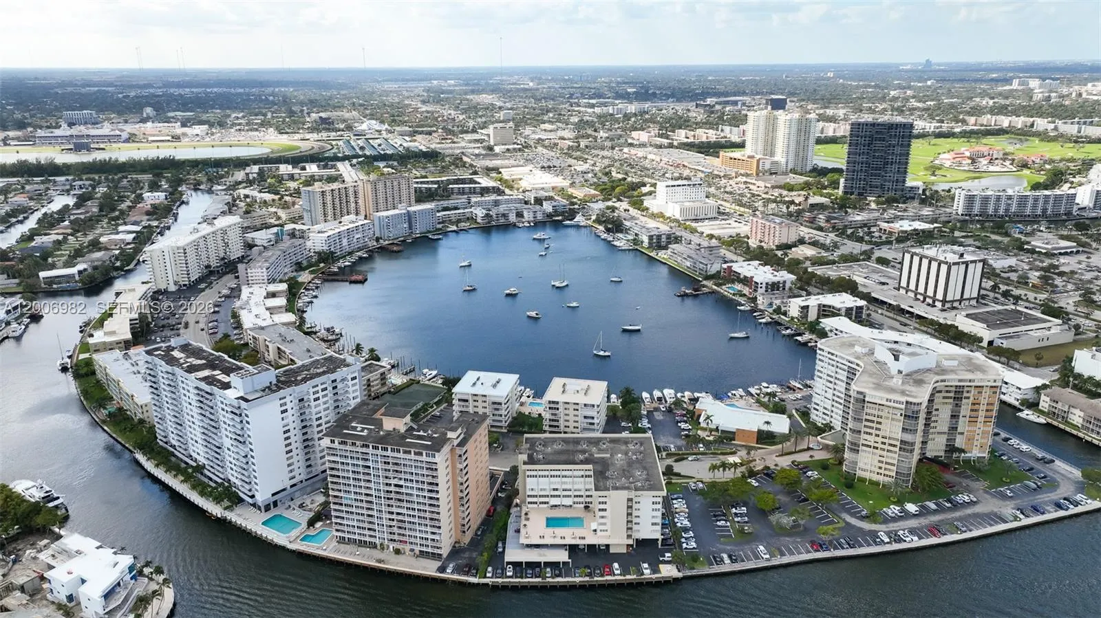 427 Golden Isles Dr # 7J, Hallandale Beach FL 33009