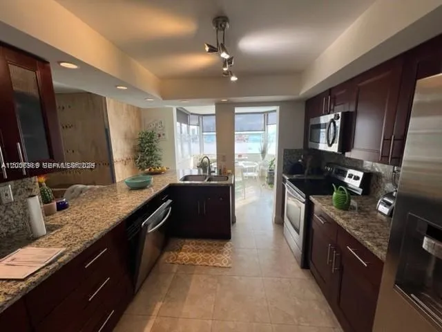 16570 NE 26th Ave # 4A, North Miami Beach FL 33160