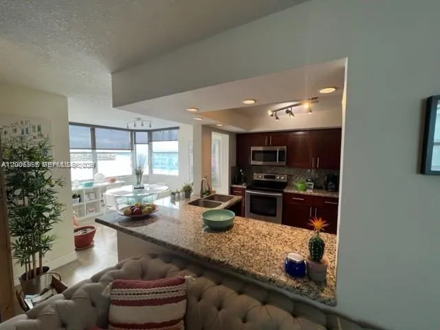 16570 NE 26th Ave # 4A, North Miami Beach FL 33160