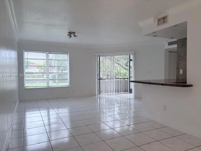 3100 Riverside Dr # 103, Coral Springs FL 33065