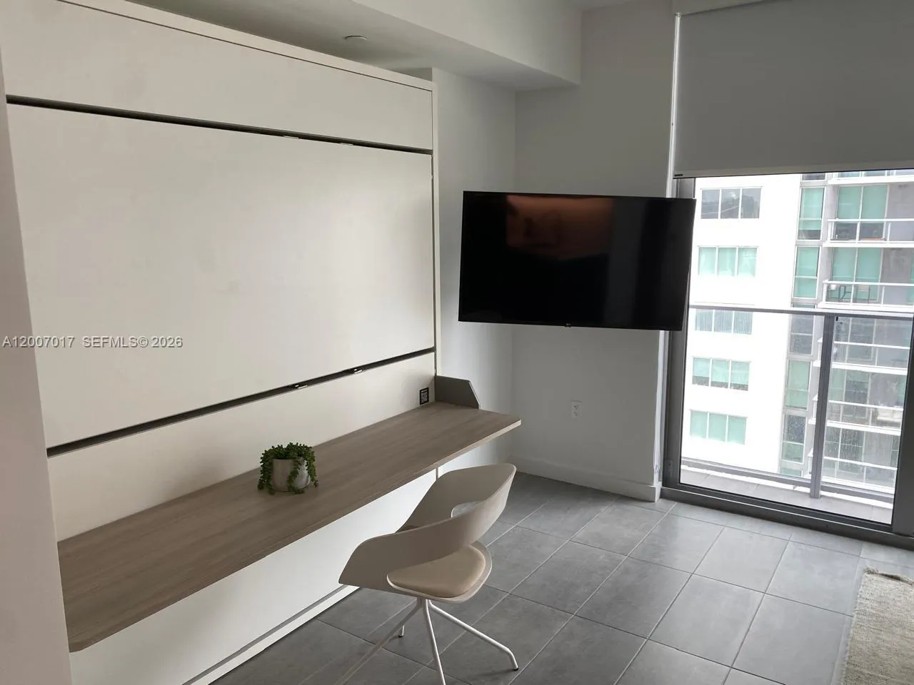 227 NE 2nd St # 1910, Miami FL 33132