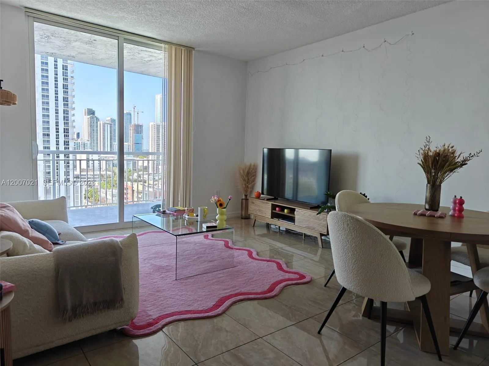 275 NE 18th St # 1801, Miami FL 33132