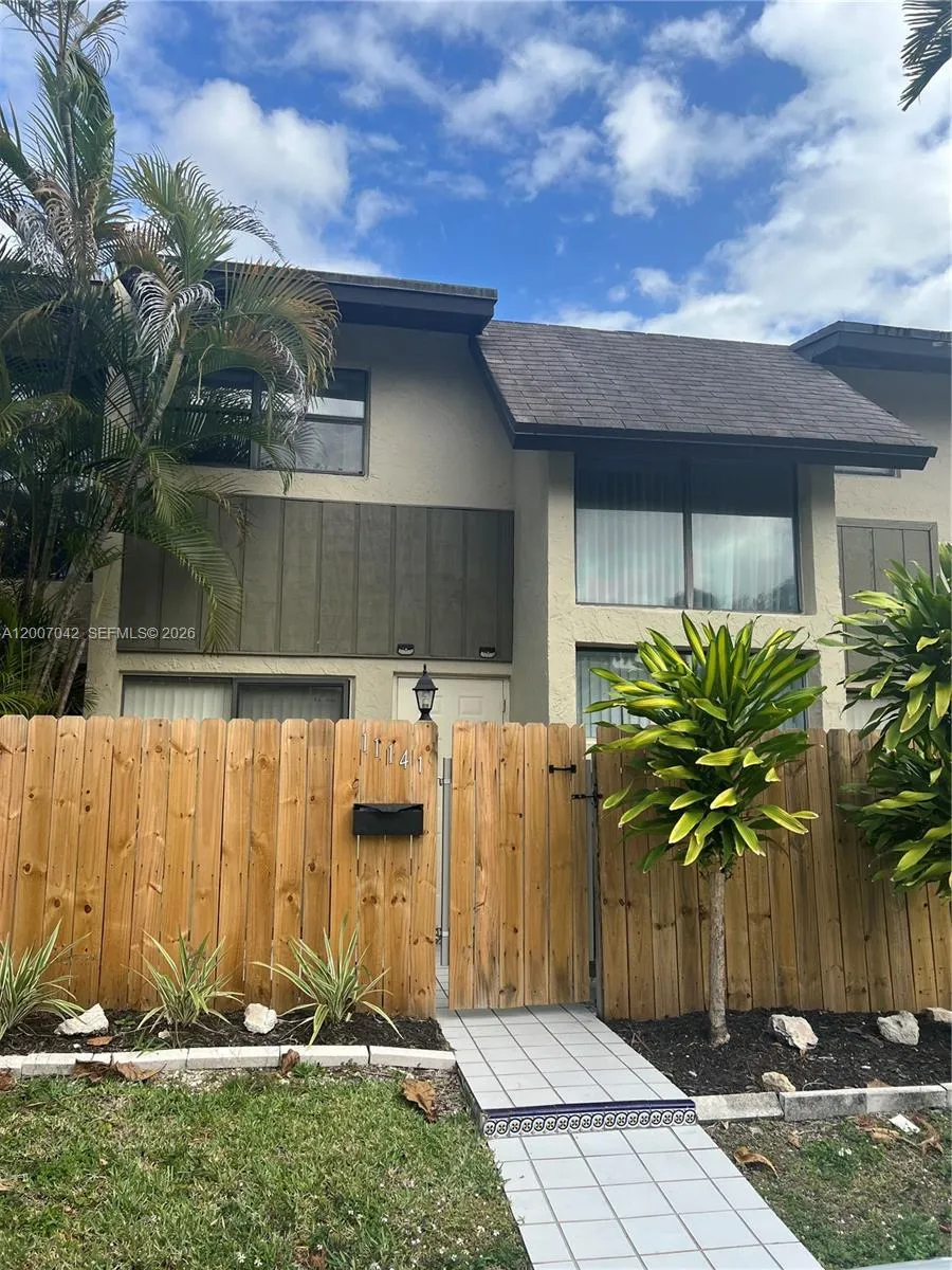 11141 SW 70th Ter, Miami FL 33173