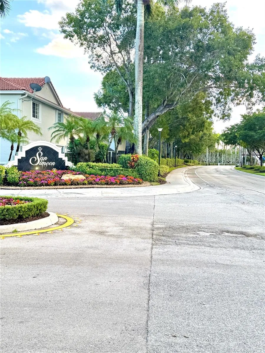 3742 San Simeon Cir # 3742, Weston FL 33331