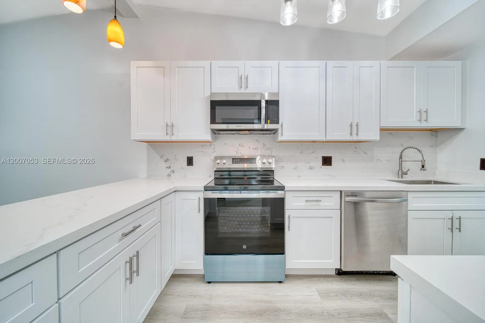 1720 NW 92nd Ave, Pembroke Pines FL 33024