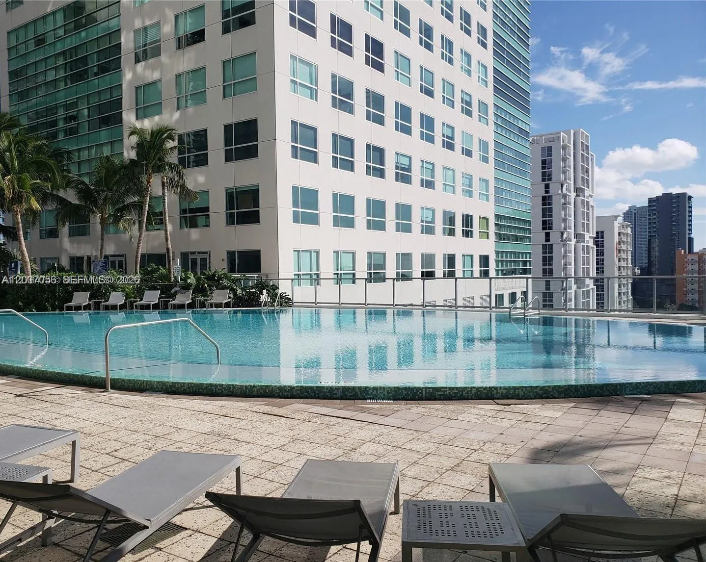 185 SW 7th St # 1710, Miami FL 33130