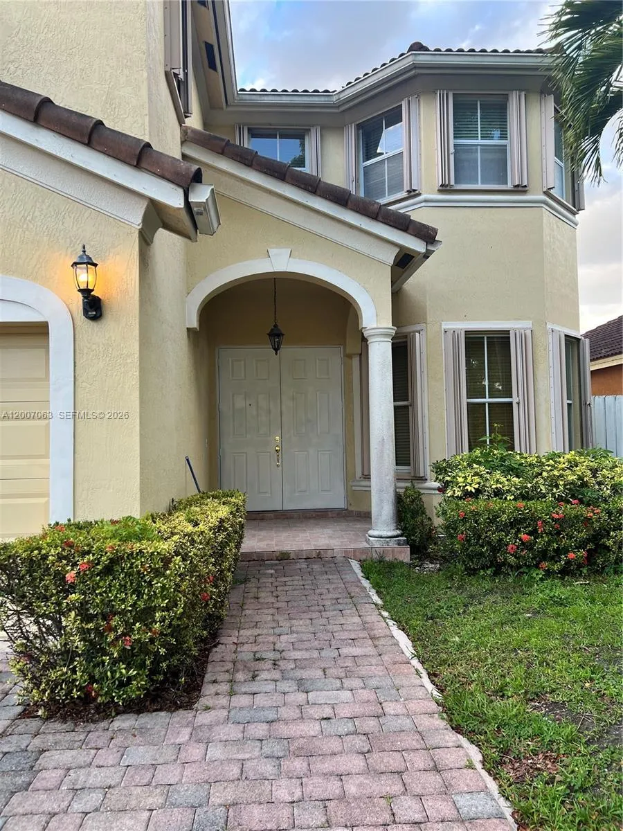 16475 SW 84th Ln # 1, Miami FL 33193