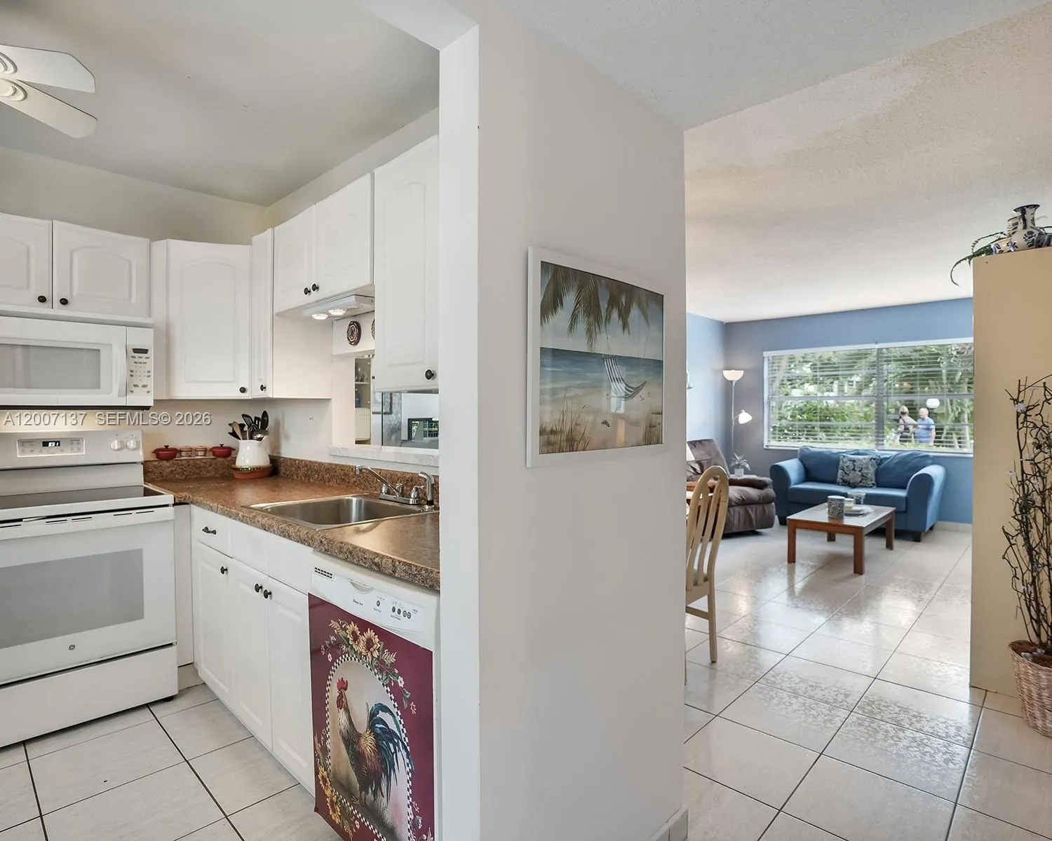 5171 W Oakland Park Blvd # 106, Lauderdale Lakes FL 33313