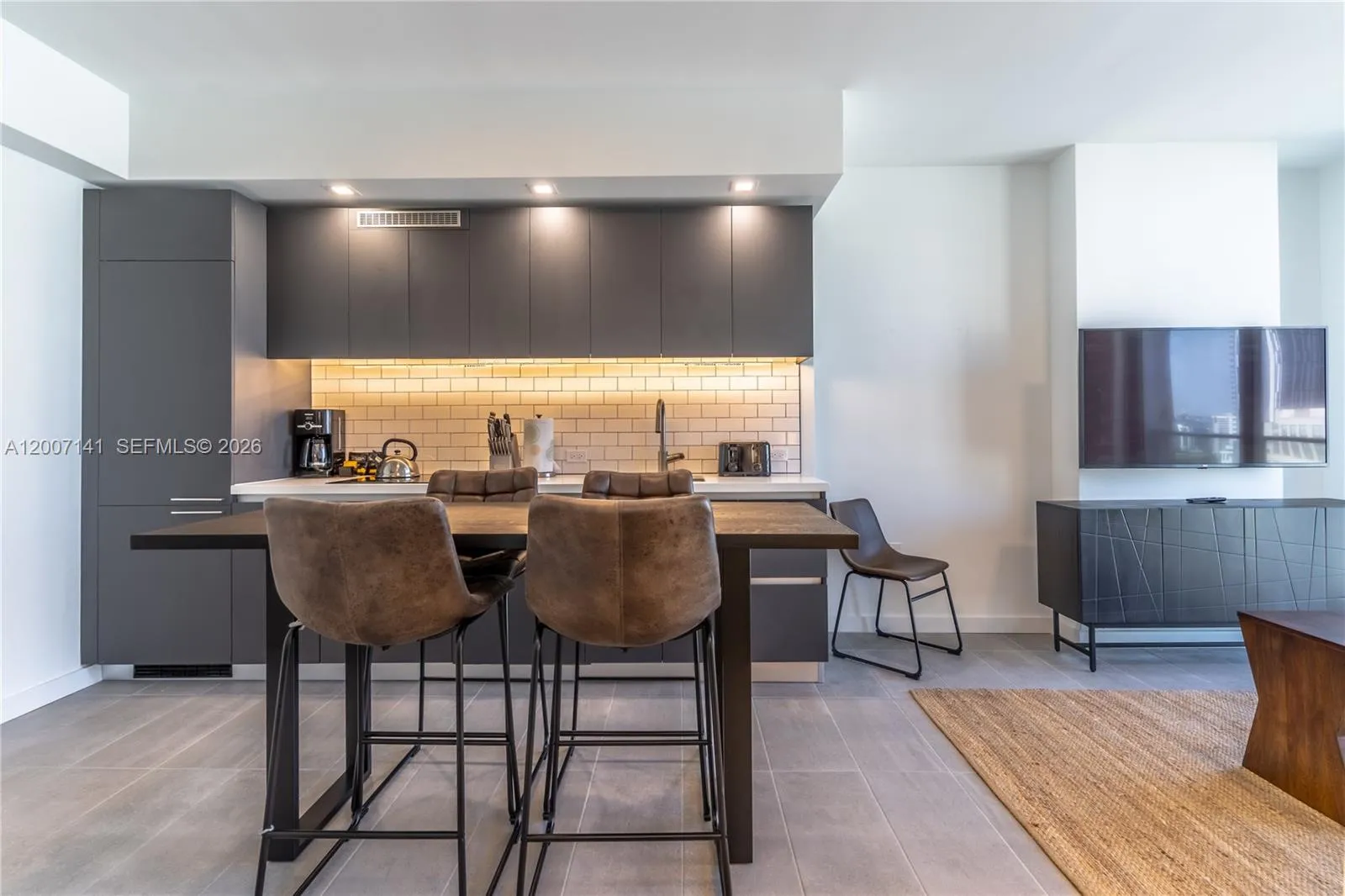 227 NE 2nd St # 2004, Miami FL 33132