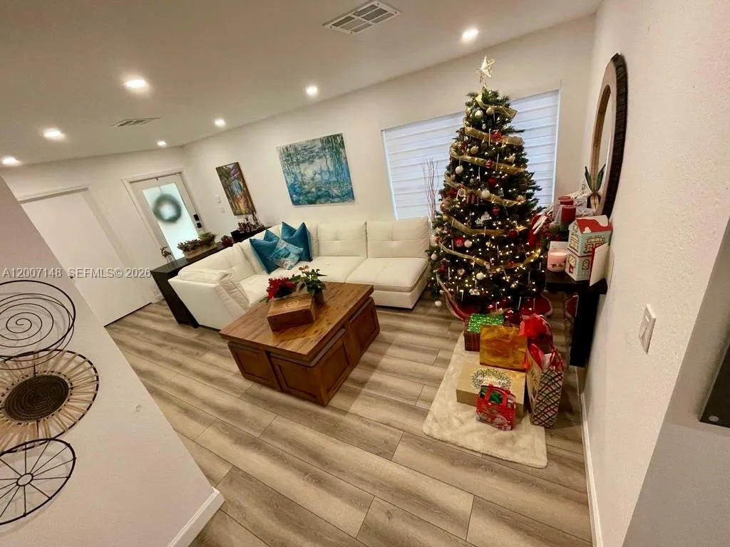 1149 NW 126th Pl # 0, Miami FL 33182