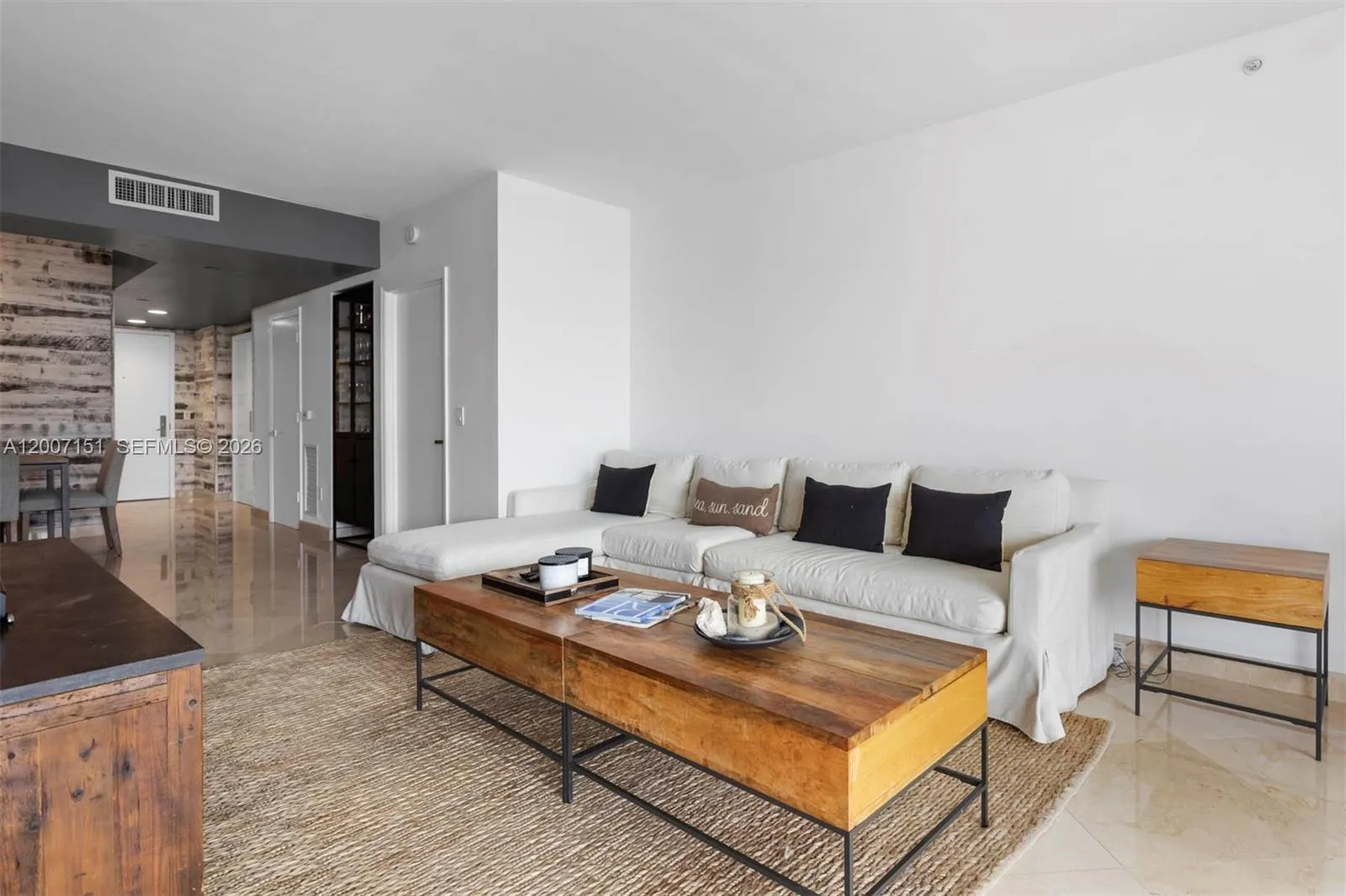 4779 Collins Ave # 1908, Miami Beach FL 33140