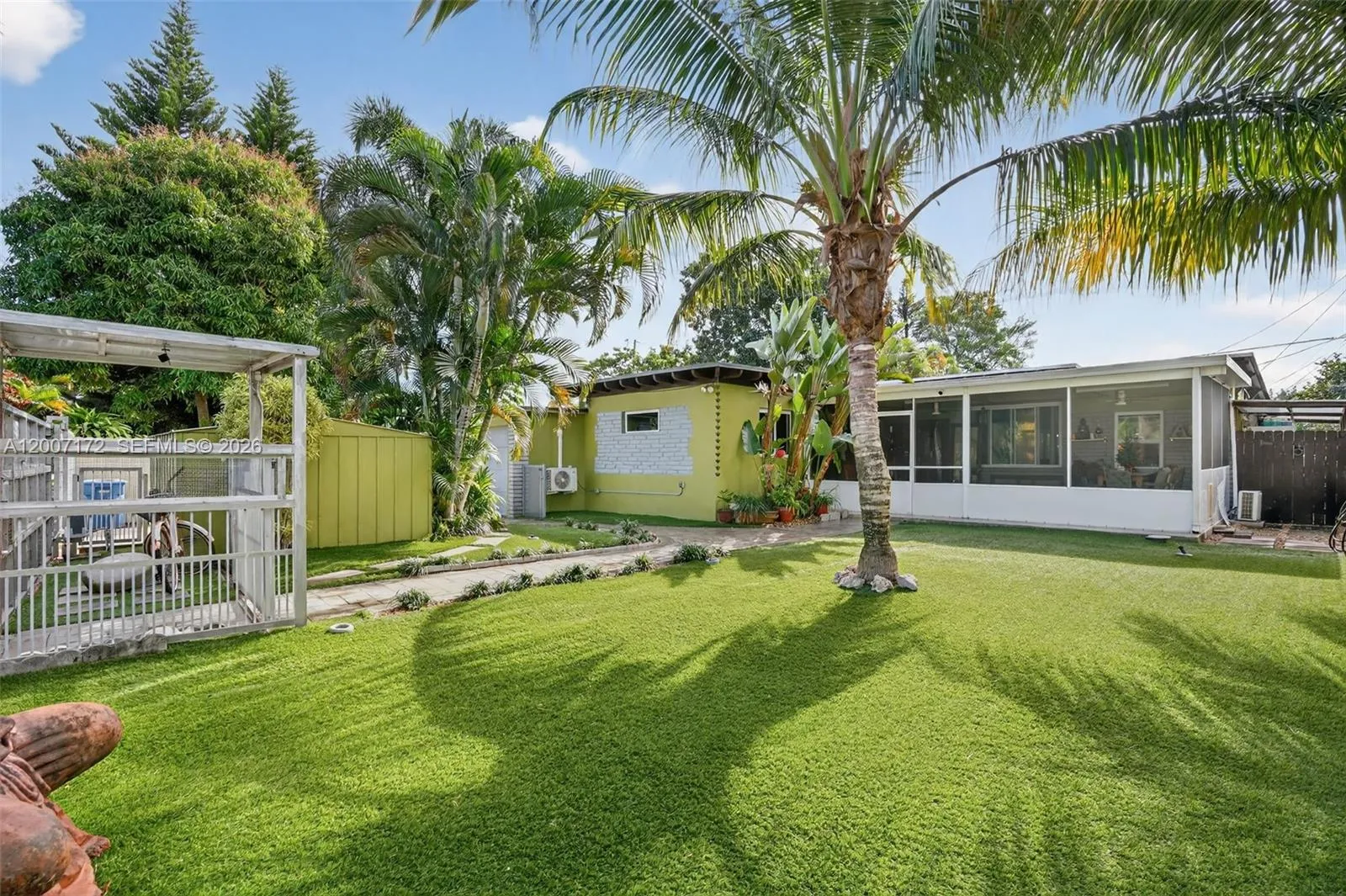 270 NW 106th St, Miami FL 33150