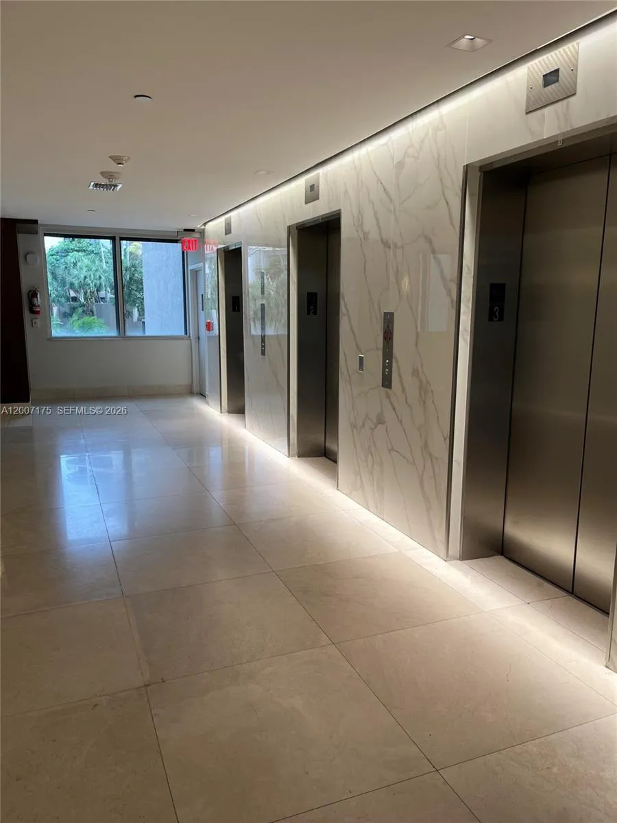 540 Brickell Key Dr # 1809, Miami FL 33131