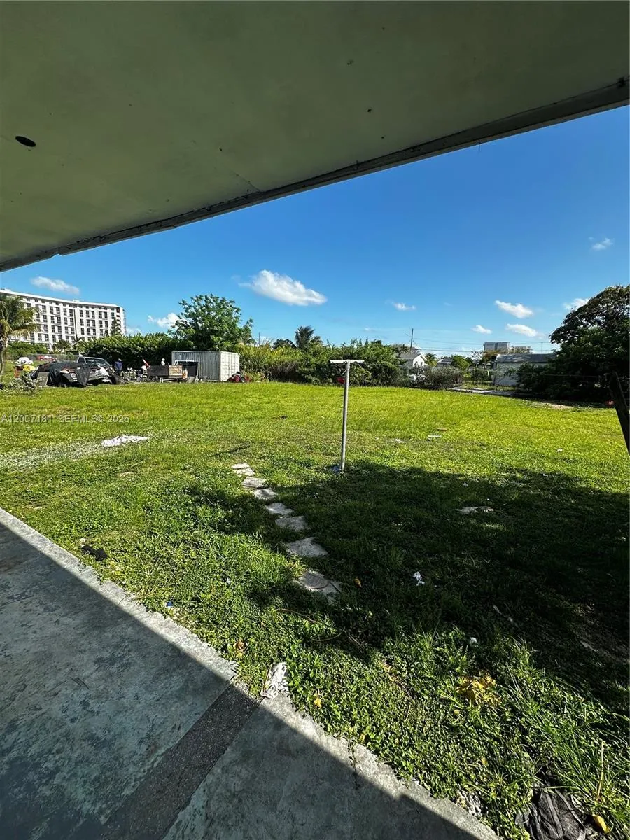 11840 SW 212th St # 11840, Miami FL 33177