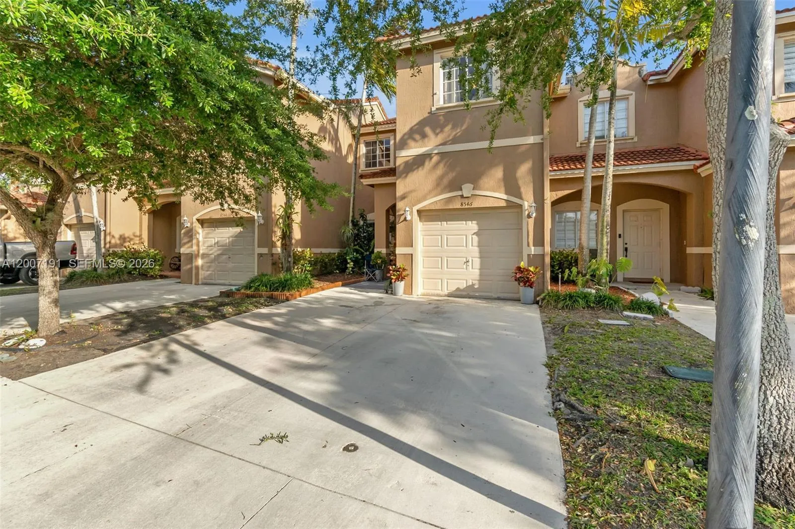 8546 SW 214th Way, Cutler Bay FL 33189