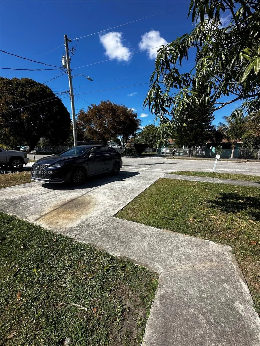 10452 SW 177th St # 10452, Miami FL 33157