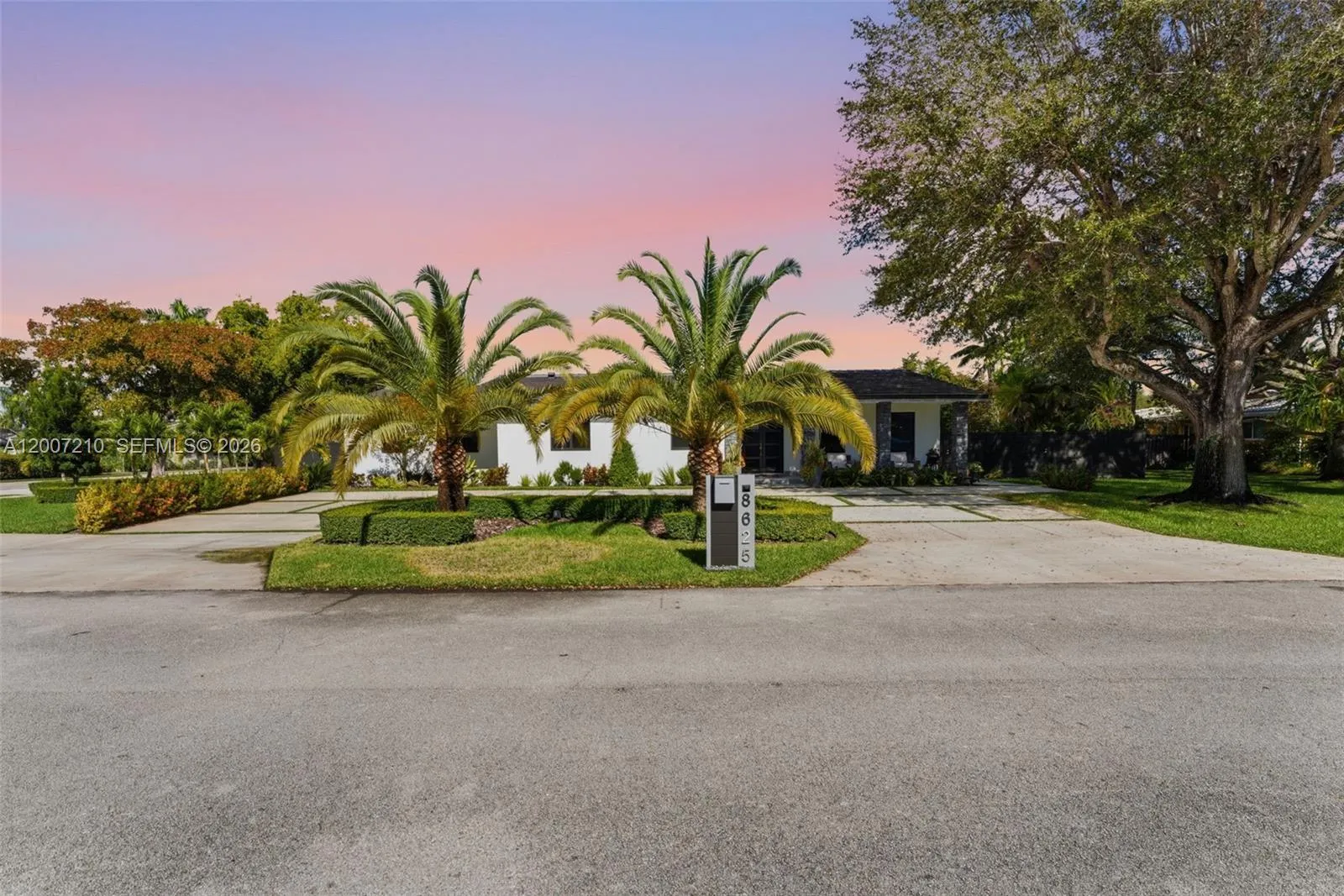 8625 SW 147th St, Palmetto Bay FL 33158