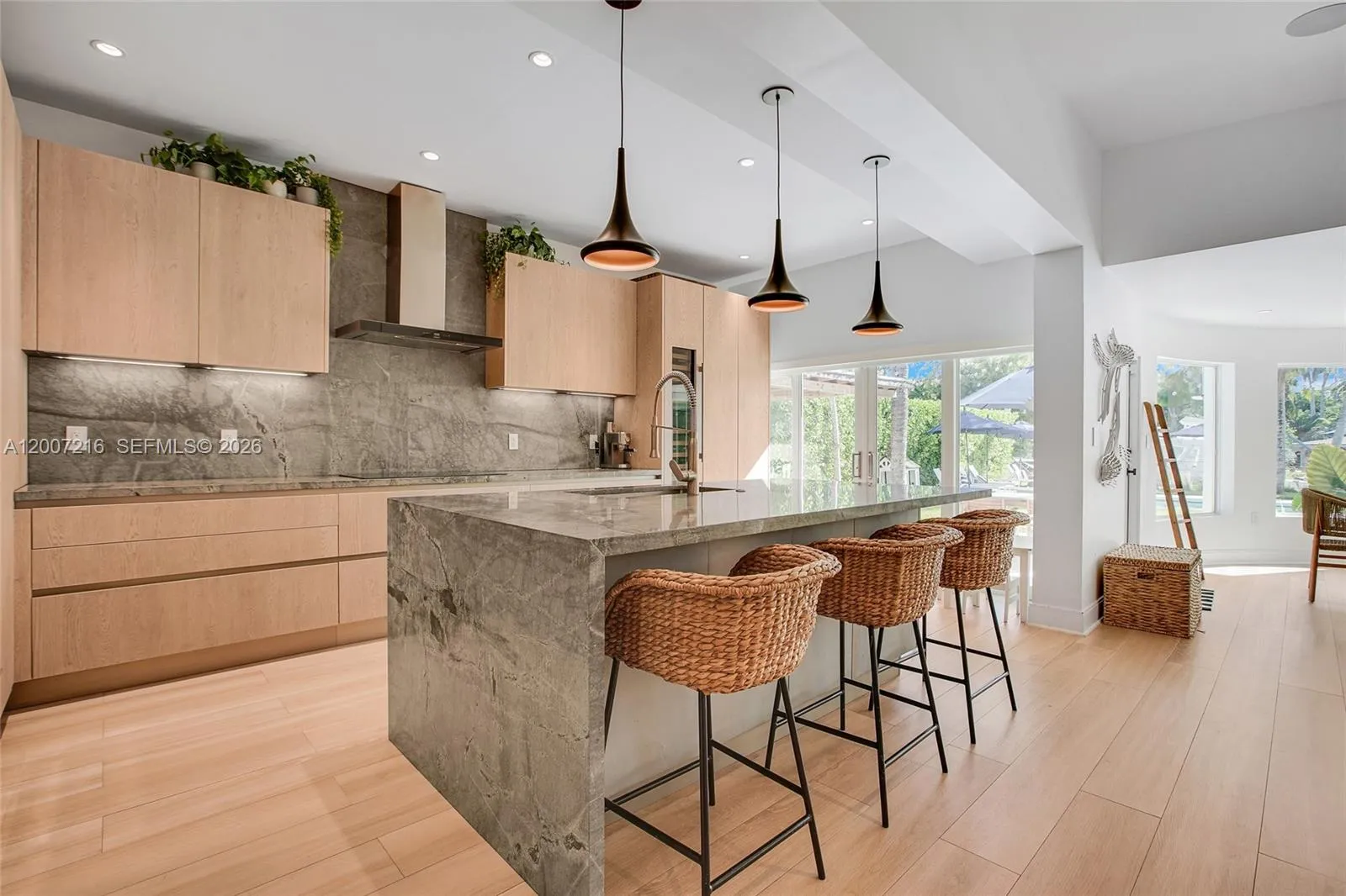 815 NE 76th St, Miami FL 33138